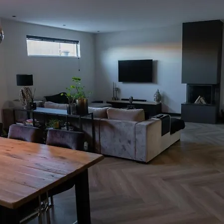 Luxury Egmond Villa *